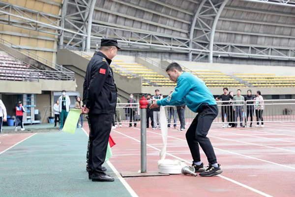 至尊国际zz7022获四川省首届大学生国家安全暨人民防线知识与技能竞赛一等奖